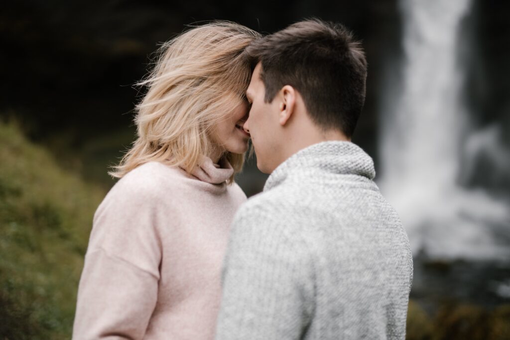 100 Best Emotional Messages for Your Girlfriend